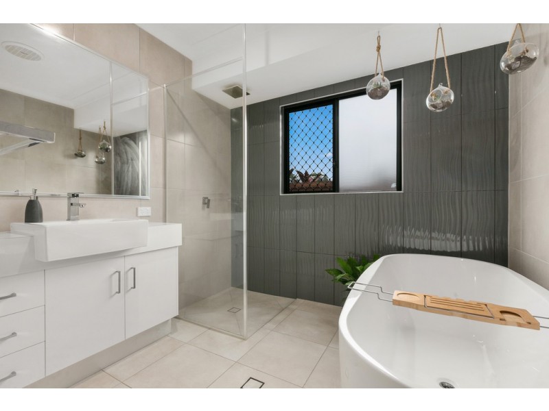 14 Elderberry Avenue, Bentley Park QLD 4869