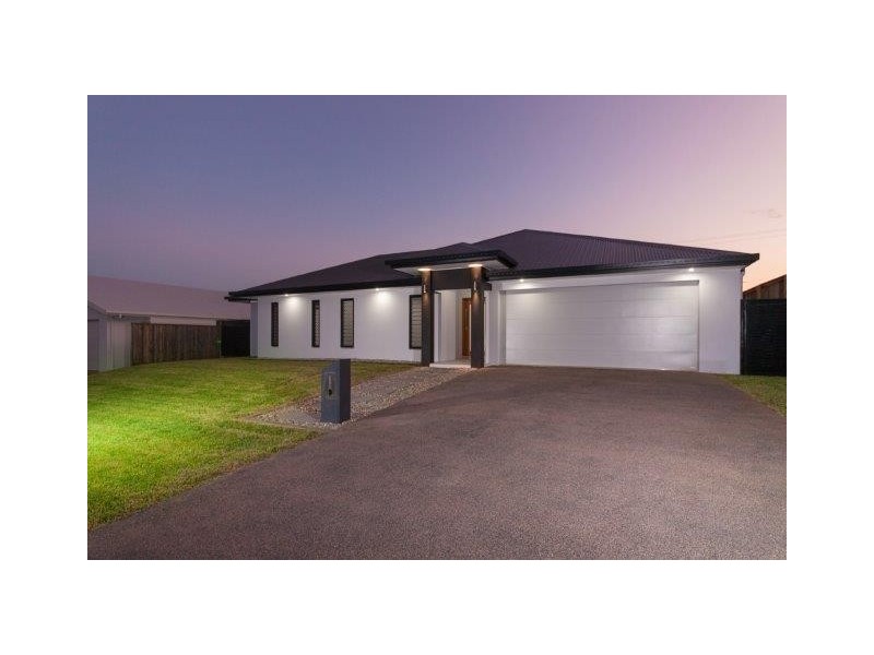 53 Springbrook Avenue, Redlynch QLD 4870