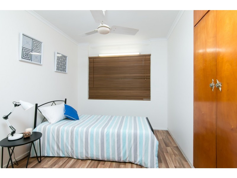 179 Greenslopes Street, Edge Hill QLD 4870