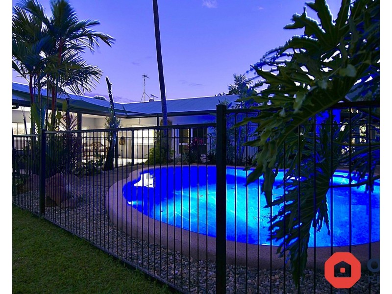 7 Raphis Close, Kamerunga QLD 4870