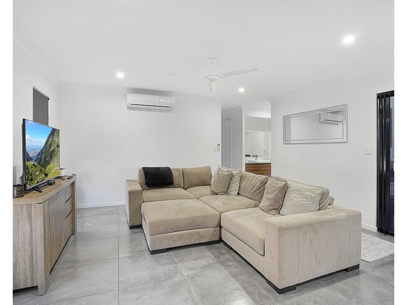 11 Elderberry Avenue, Bentley Park QLD 4869