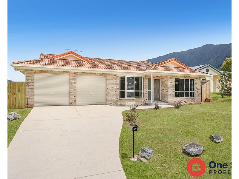 37 Village Terrace, Redlynch QLD 4870