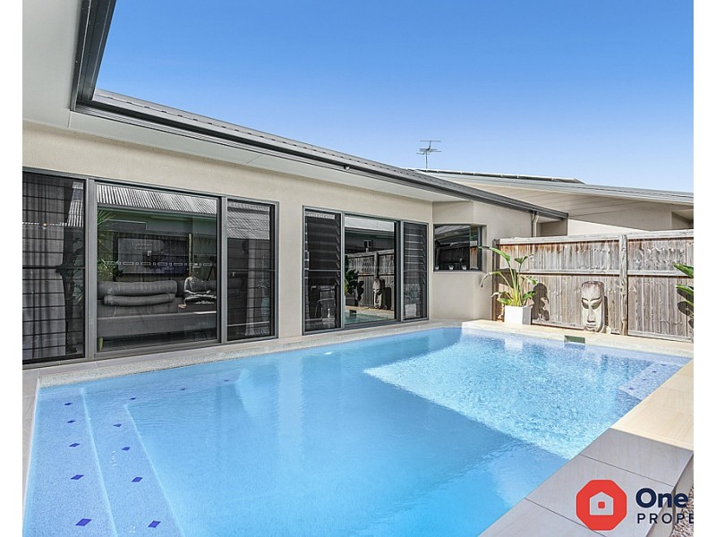 30 Elderberry Avenue, Bentley Park QLD 4869