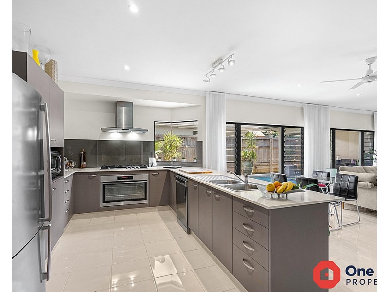 30 Elderberry Avenue, Bentley Park QLD 4869