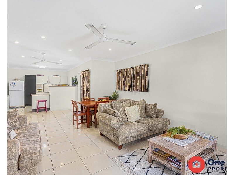 4 Altona Street, Bentley Park QLD 4869