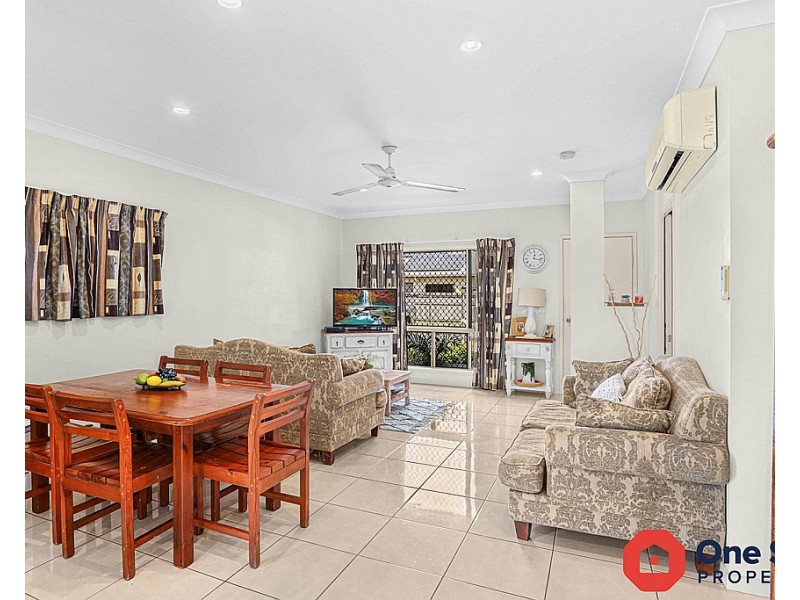 4 Altona Street, Bentley Park QLD 4869