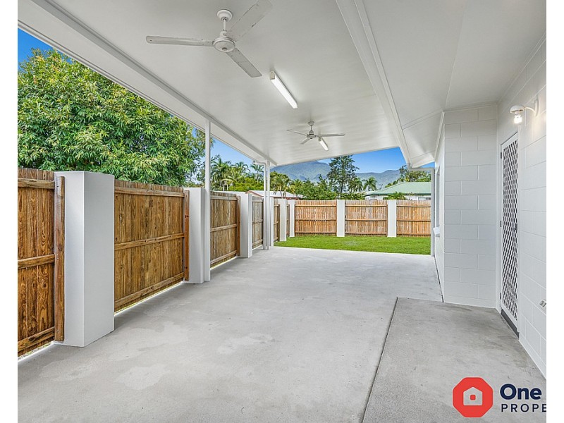 1 & 2/48 Leeuwin Crescent, Bentley Park QLD 4869