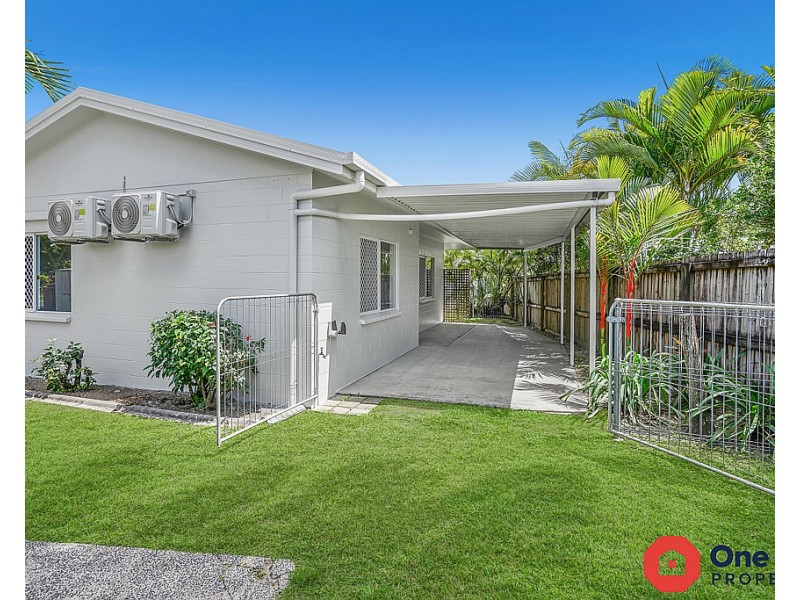 1 & 2/48 Leeuwin Crescent, Bentley Park QLD 4869