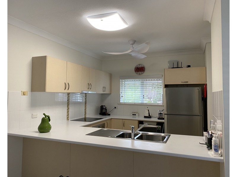 5/152 McLeod Street, Cairns North QLD 4870