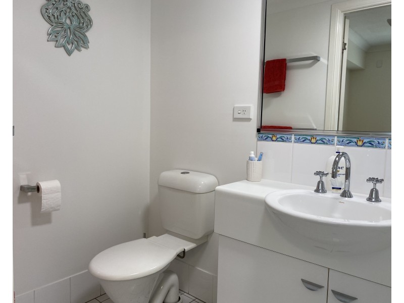 5/152 McLeod Street, Cairns North QLD 4870