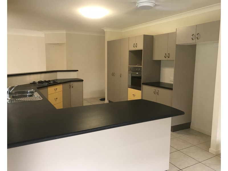 13 Milko Close, Brinsmead QLD 4870