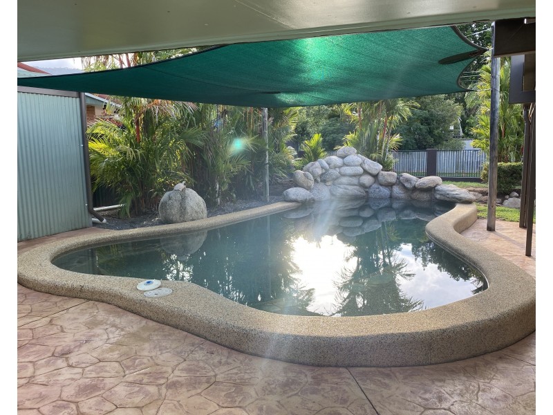 9 Deanna Street, Woree QLD 4868