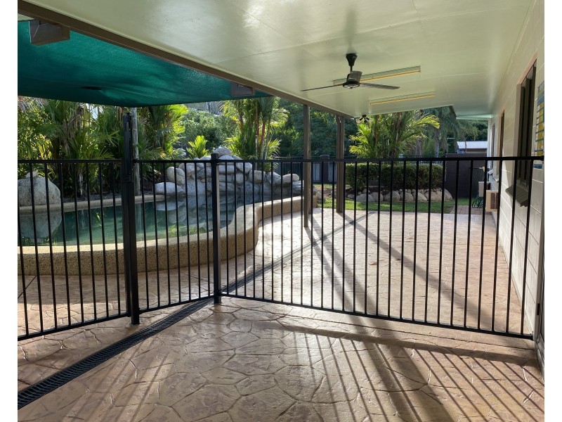 9 Deanna Street, Woree QLD 4868