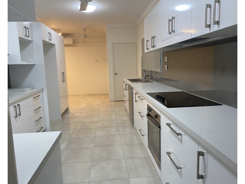 9 Deanna Street, Woree QLD 4868