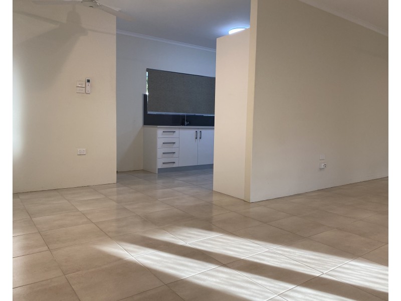 9 Deanna Street, Woree QLD 4868