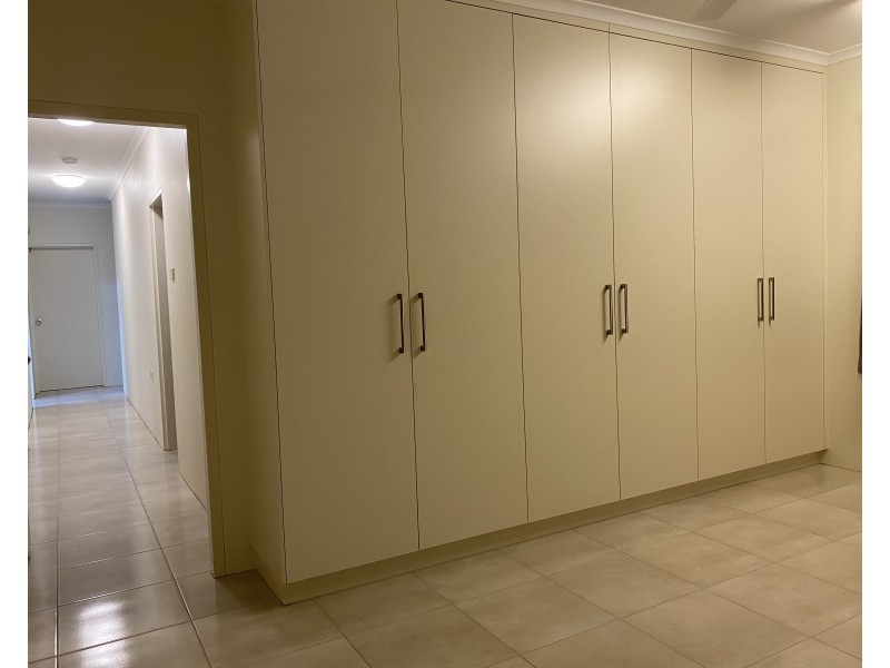 9 Deanna Street, Woree QLD 4868