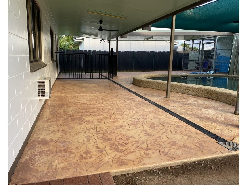 9 Deanna Street, Woree QLD 4868