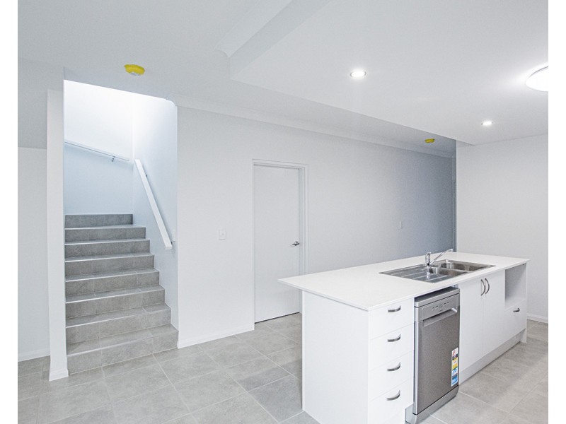 50 Edge Court, Manoora QLD 4870