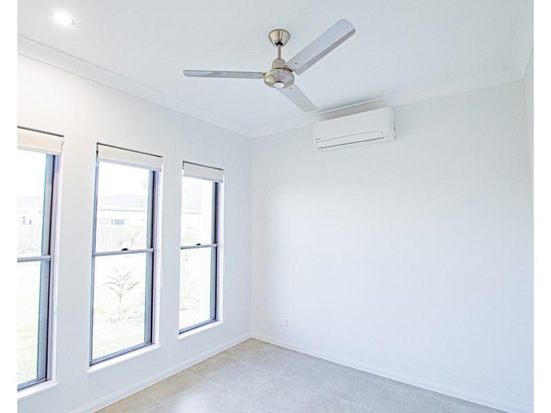 50 Edge Court, Manoora QLD 4870