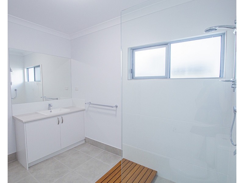 50 Edge Court, Manoora QLD 4870