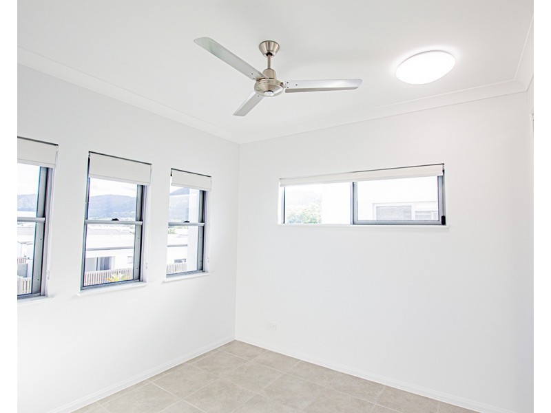 50 Edge Court, Manoora QLD 4870