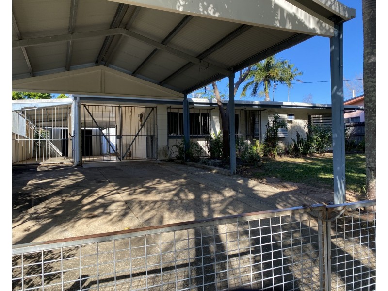 24 Nephrite Street, Woree QLD 4868