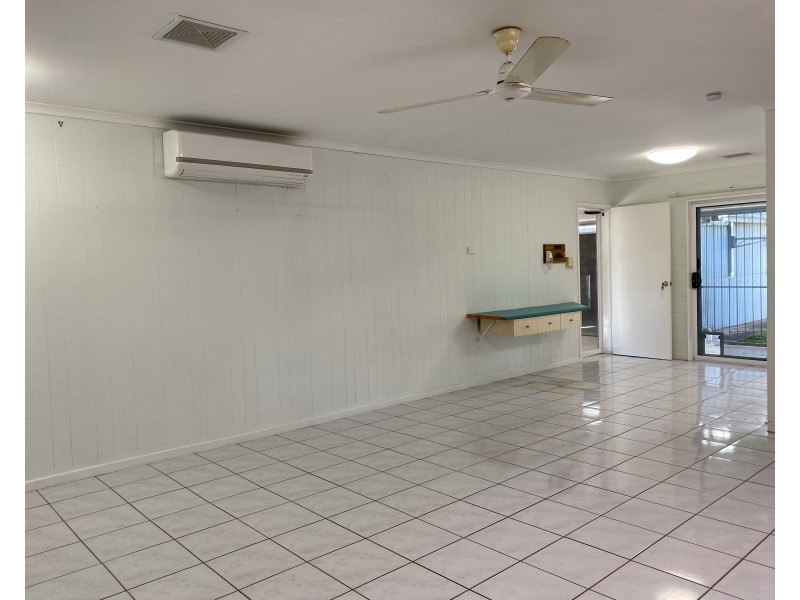 24 Nephrite Street, Woree QLD 4868