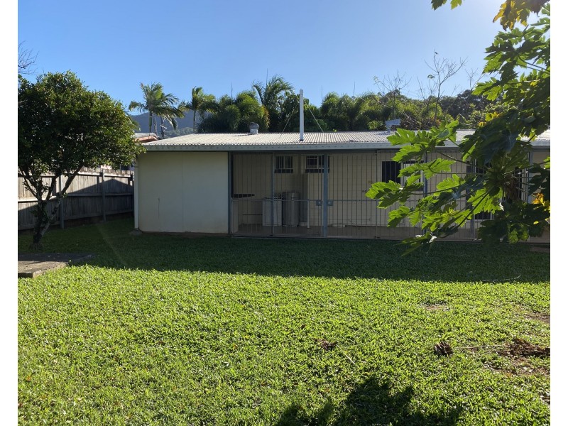 24 Nephrite Street, Woree QLD 4868