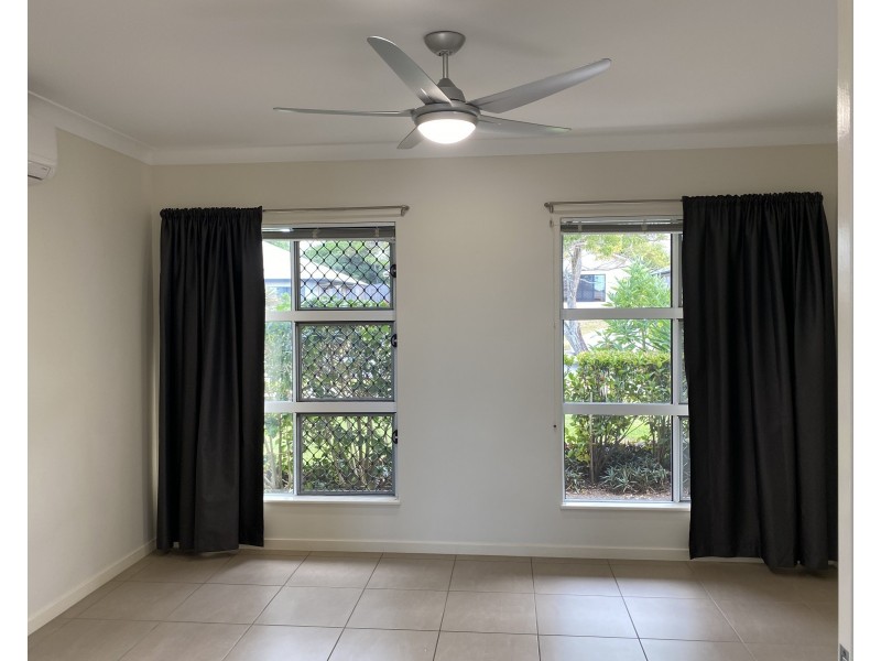 30 Larsen Road, Redlynch QLD 4870