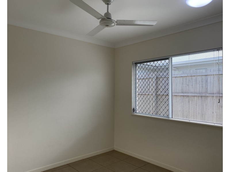 30 Larsen Road, Redlynch QLD 4870