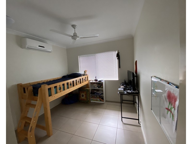 30 Larsen Road, Redlynch QLD 4870