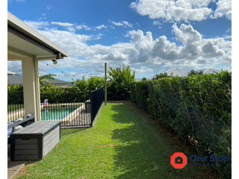 30 Larsen Road, Redlynch QLD 4870