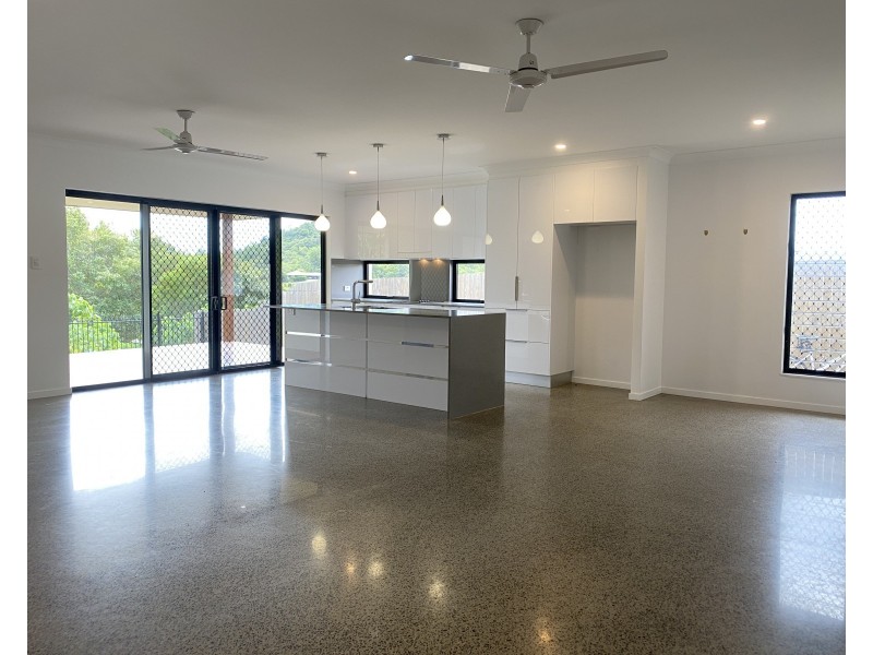 8 Moonlight Terrace, Mount Sheridan QLD 4868