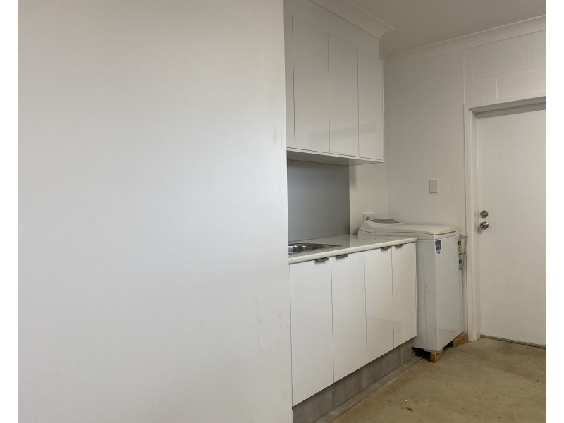 8 Moonlight Terrace, Mount Sheridan QLD 4868
