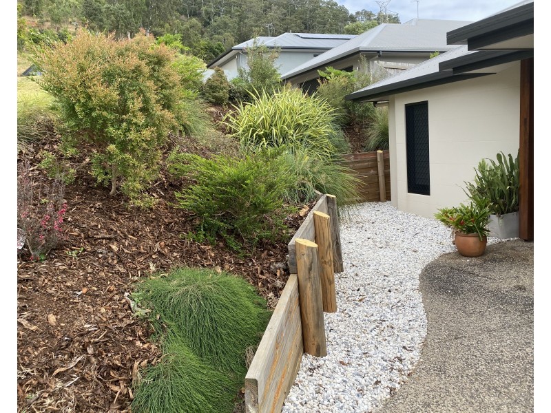 8 Moonlight Terrace, Mount Sheridan QLD 4868
