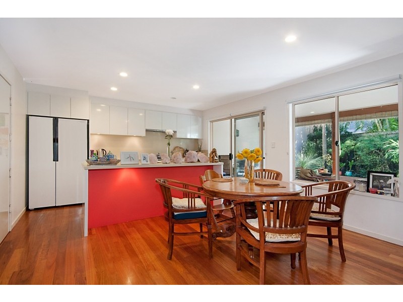 4 Halyard Ct, Ocean Shores NSW 2483