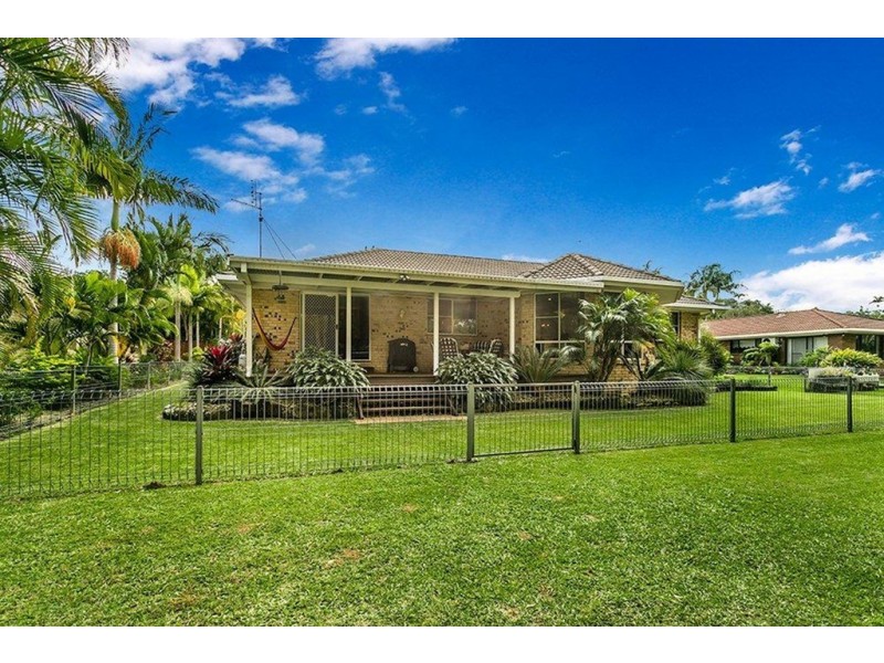 54 Balemo Drive, Ocean Shores NSW 2483