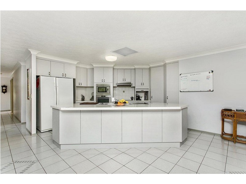 54 Balemo Drive, Ocean Shores NSW 2483