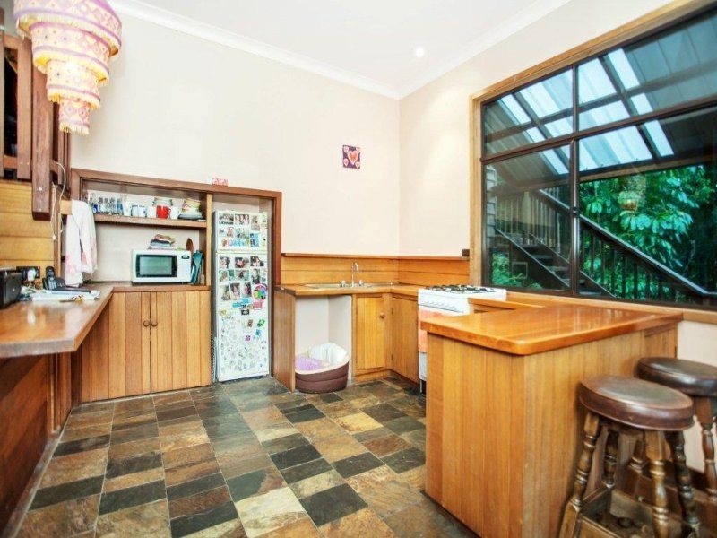 1 Oola Place, Ocean Shores NSW 2483