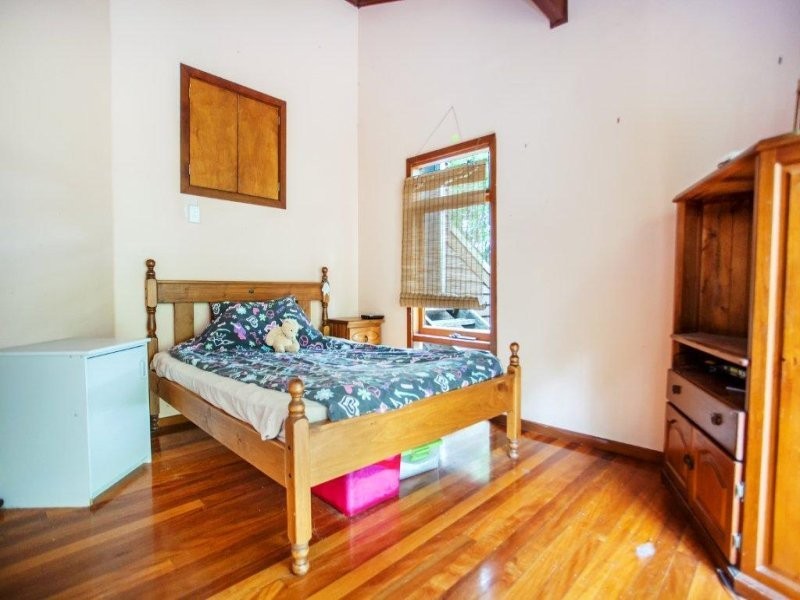 1 Oola Place, Ocean Shores NSW 2483