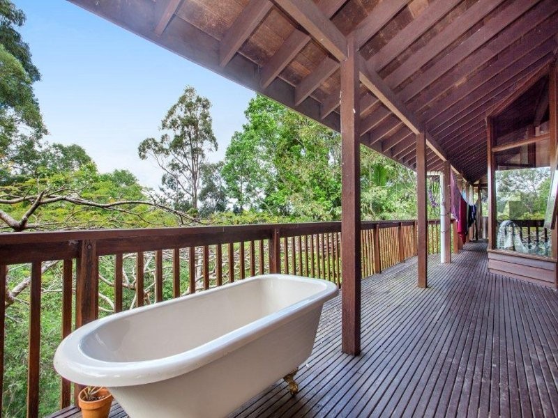 1 Oola Place, Ocean Shores NSW 2483