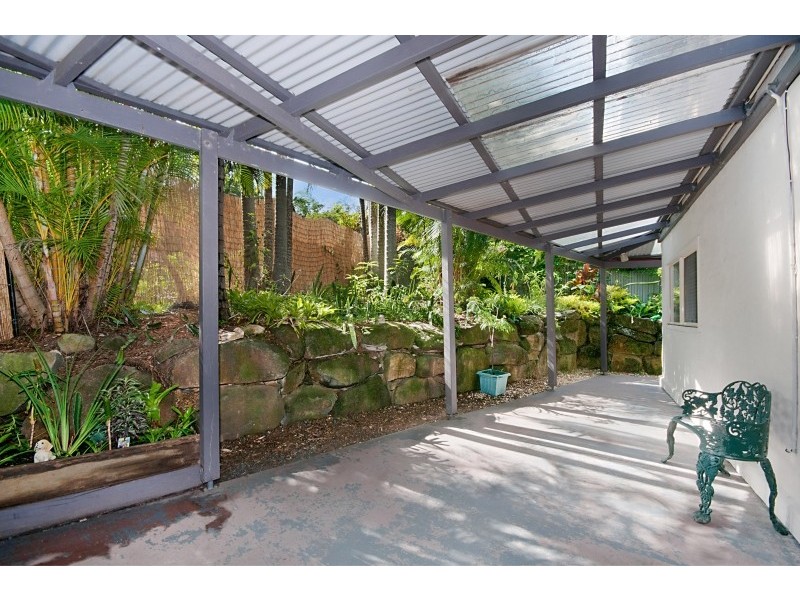 1/94 Rajah Rd, Ocean Shores NSW 2483