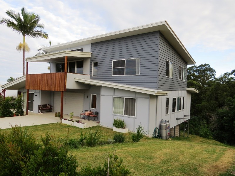 45 Yalla Kool Drive, Ocean Shores NSW 2483