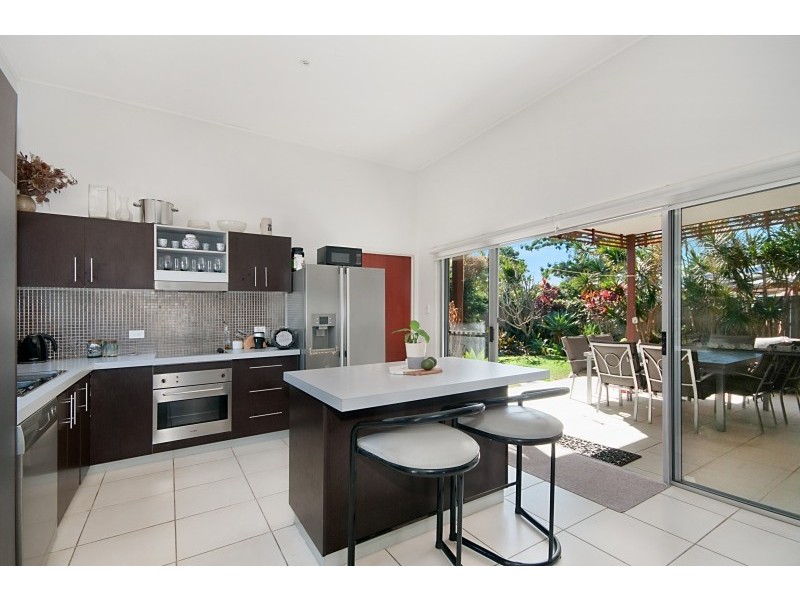 1/3 Gara Court, Ocean Shores NSW 2483