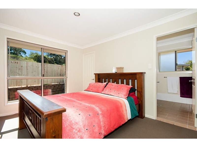 6A Goondooloo Drive, Ocean Shores NSW 2483