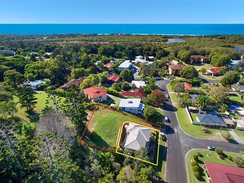 6A Goondooloo Drive, Ocean Shores NSW 2483