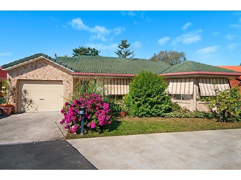 Villa 5/10 Balemo Drive, Ocean Shores NSW 2483