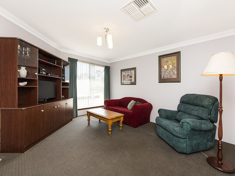 49 Pollard Street, Glendalough WA 6016