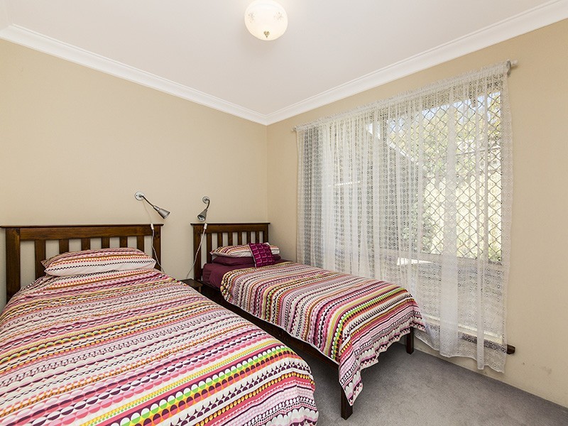 49 Pollard Street, Glendalough WA 6016