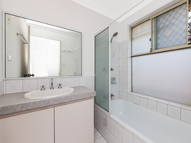 49 Pollard Street, Glendalough WA 6016